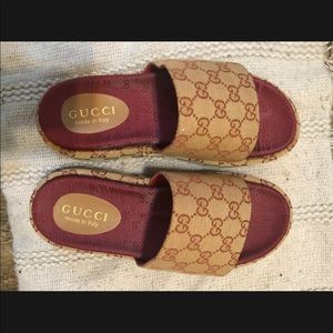 Gucci slides size 10W